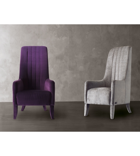 Cleo Armchair Rugiano