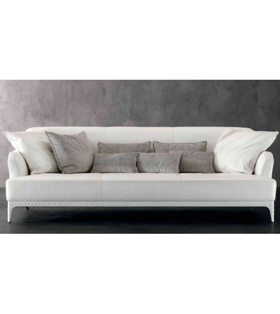 Oscar Sofa Rugiano