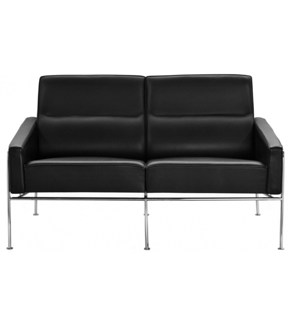 Series 3300 Fritz Hansen Sofa