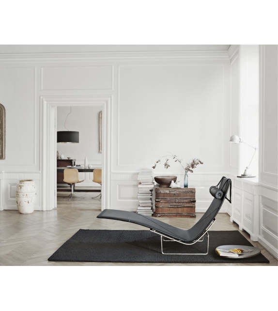 Fritz Hansen PK24™ Chaise Longue