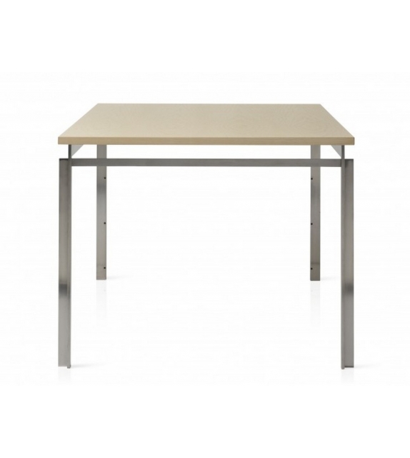 PK51 Fritz Hansen Table