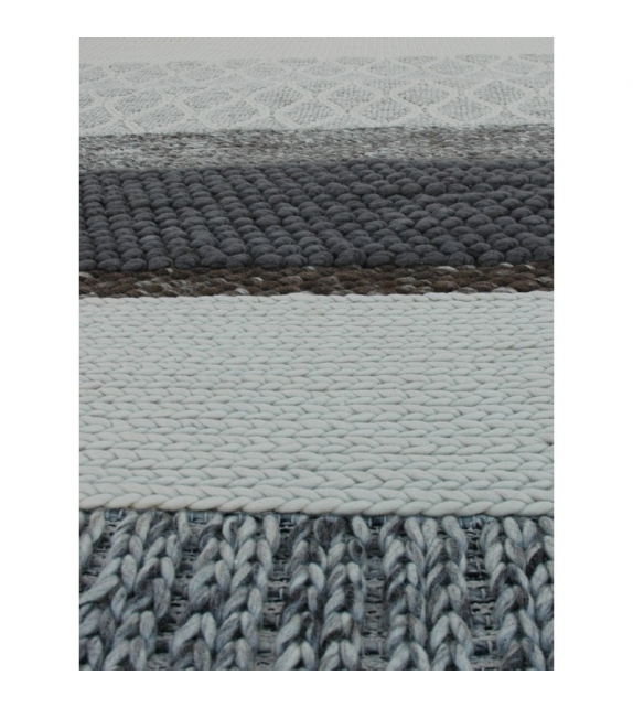 Mangas Original Campana Rug Gan