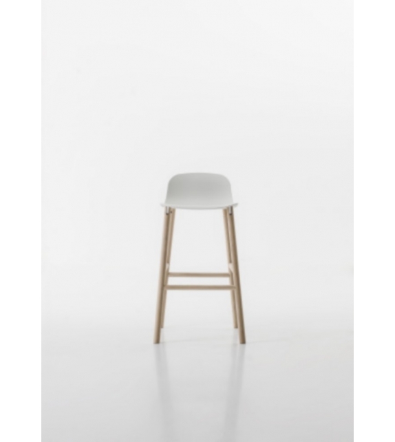 Sharky Kristalia Stool with Low Back