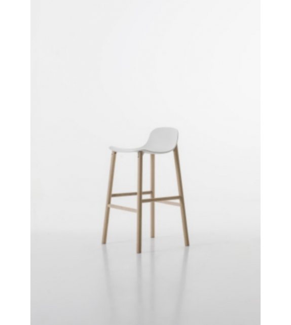 Sharky Kristalia Stool with Low Back