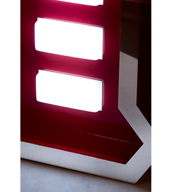 Graphic Collection ‐ Letter P LED Lamp DelightFULL