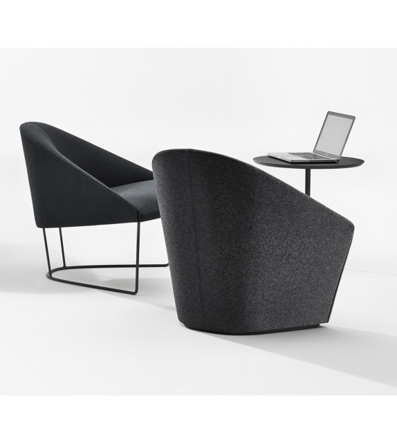 Colina M Arper Armchair With Sled Base