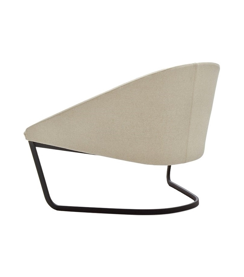 Colina M Cantilever Arper Armchair 