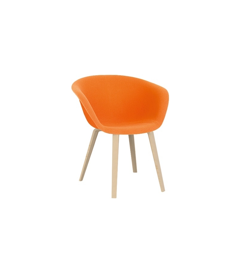 Duna 02 Arper Upholstered Armchair With 4 Wooden Legs