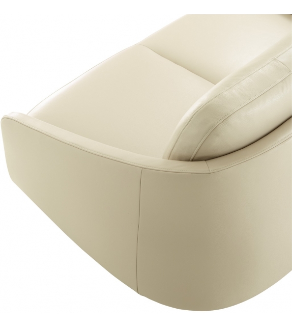 Okura Ligne Roset Divano 2 Posti Con Schienale Basso