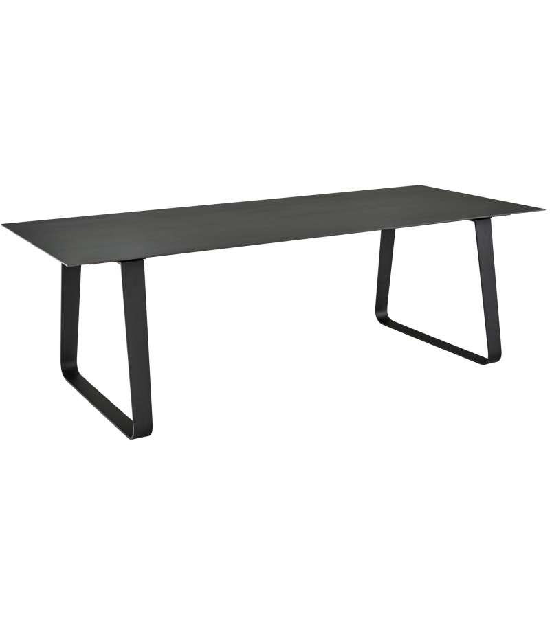 Vilna Ligne Roset Table