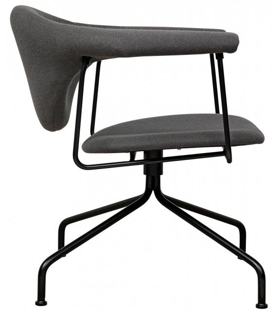 Masculo Lounge Gubi Chair with Swivel Base