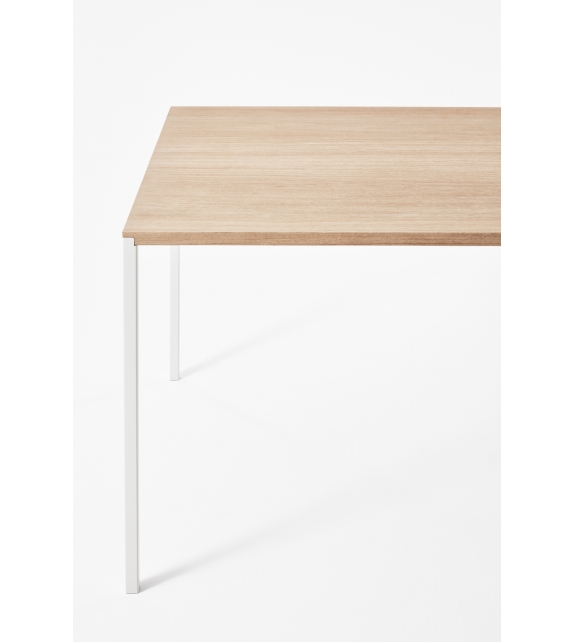 25 Wood Desalto Table