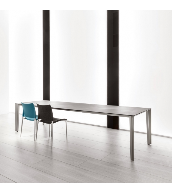 Skin Desalto Extendable Table