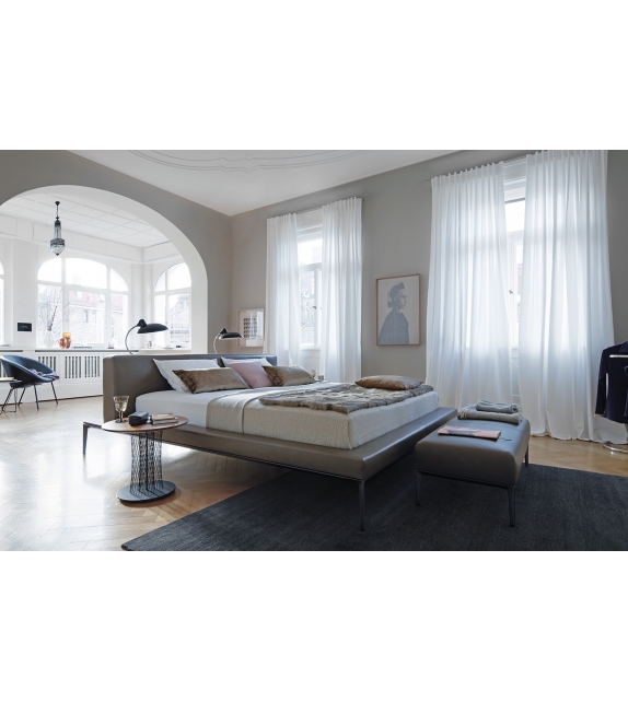 Jaan Walter Knoll Bed