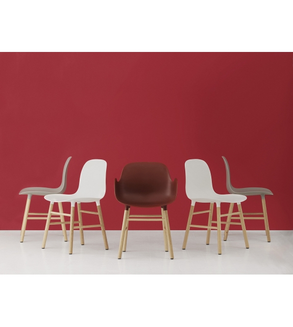 Form Normann Copenhagen Poltrona con Gambe In Legno